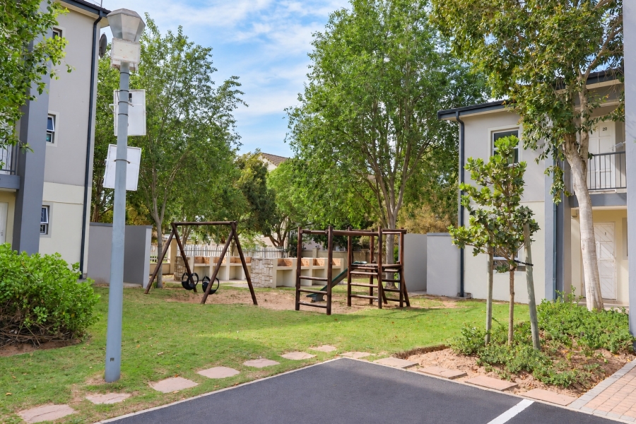 To Let 2 Bedroom Property for Rent in Buh Rein Estate Western Cape